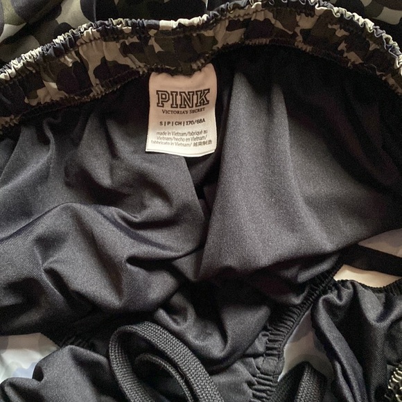 PINK By Victoria’s Secret Workout Bundle - Picture 7 of 7